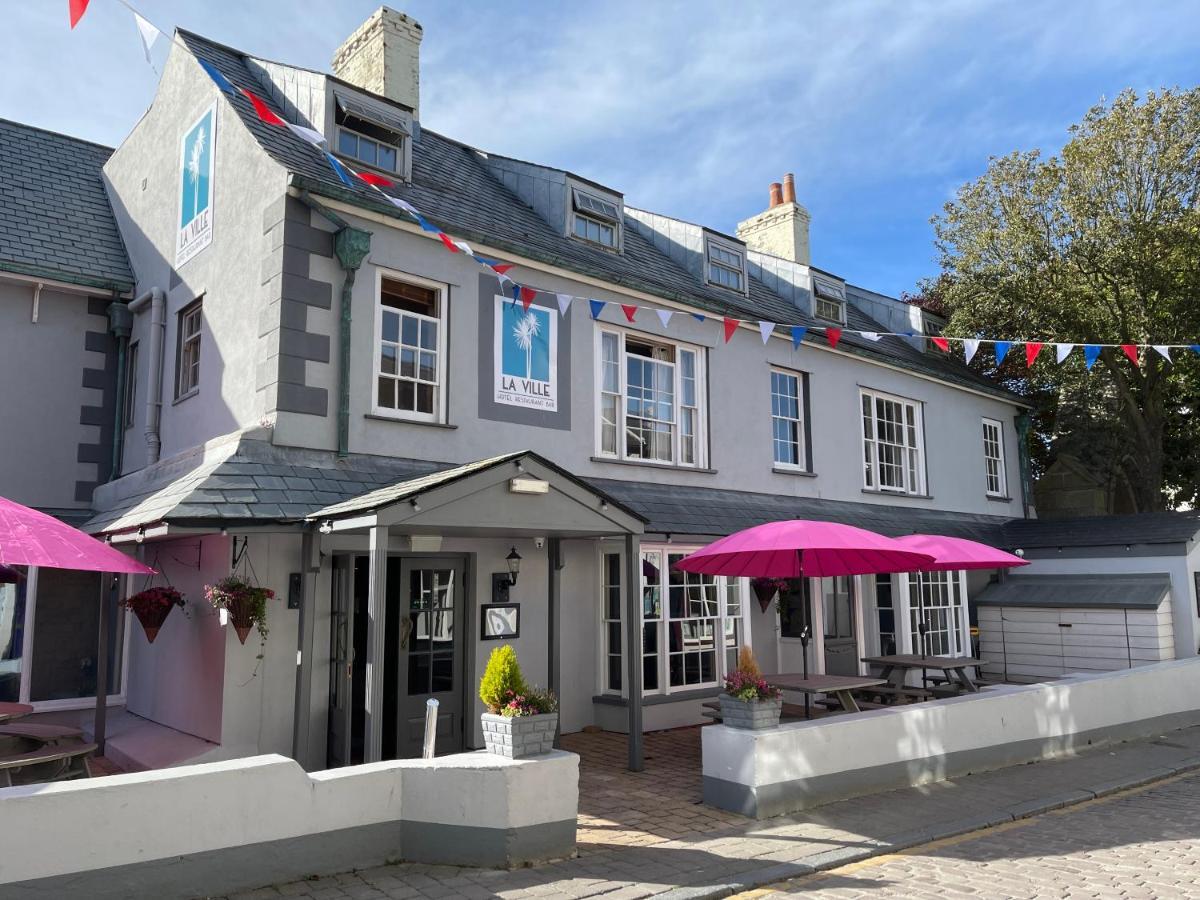 La Ville Hotel Braye Exterior foto